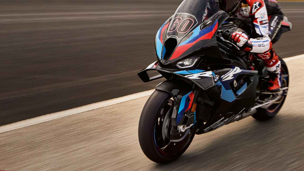 Superbike Stunt : షాకింగ్ వీడియో.. బెడిసికొట్టిన బైక్ స్టంట్, ఎంత ఘోరంగా ఎగిరిపడ్డారో చూడండి Superbike Stunt : షాకింగ్ వీడియో.. బెడిసికొట్టిన బైక్ స్టంట్, ఎంత ఘోరంగా ఎగిరిపడ్డారో చూడండి