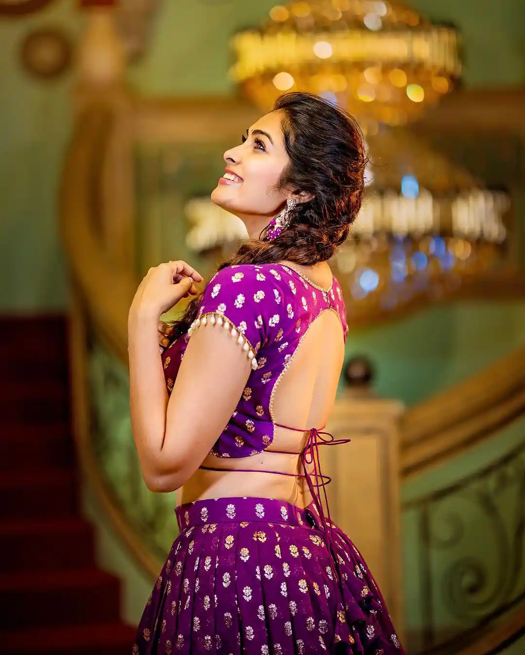 Divi Vadthya Shines like Crackers Light on Diwali