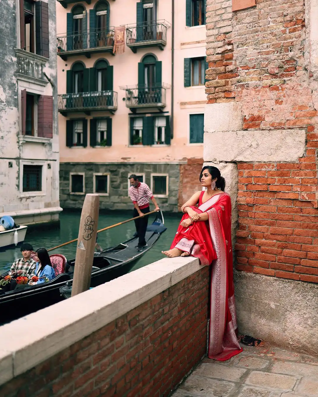 Divi Vadthya Shines in Silk Saree Photo Shoot at Italy
