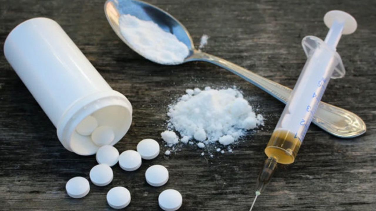 Drugs Seized : అస్సాంలో భారీగా డ్రగ్స్ పట్టివేత.. రూ.7.25 కోట్ల విలువైన యాబా ట్యాబ్లెట్లు స్వాధీనం Drugs Seized : అస్సాంలో భారీగా డ్రగ్స్ పట్టివేత.. రూ.7.25 కోట్ల విలువైన యాబా ట్యాబ్లెట్లు స్వాధీనం