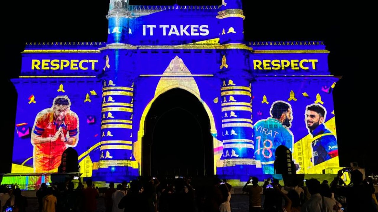 ODI World Cup 2023: గేట్వే ఆఫ్ ఇండియాపై క్రీడాకారుల ఫొటోలతో వరల్డ్ కప్ లైటింగ్ షో.. వీడియో వైరల్ ODI World Cup 2023: గేట్వే ఆఫ్ ఇండియాపై క్రీడాకారుల ఫొటోలతో వరల్డ్ కప్ లైటింగ్ షో.. వీడియో వైరల్