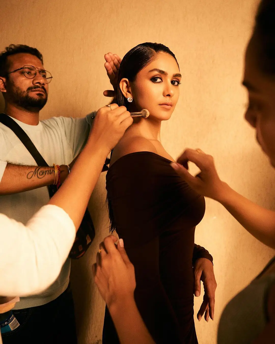 Hi Nanna heroine Mrunal Thakur latest photos