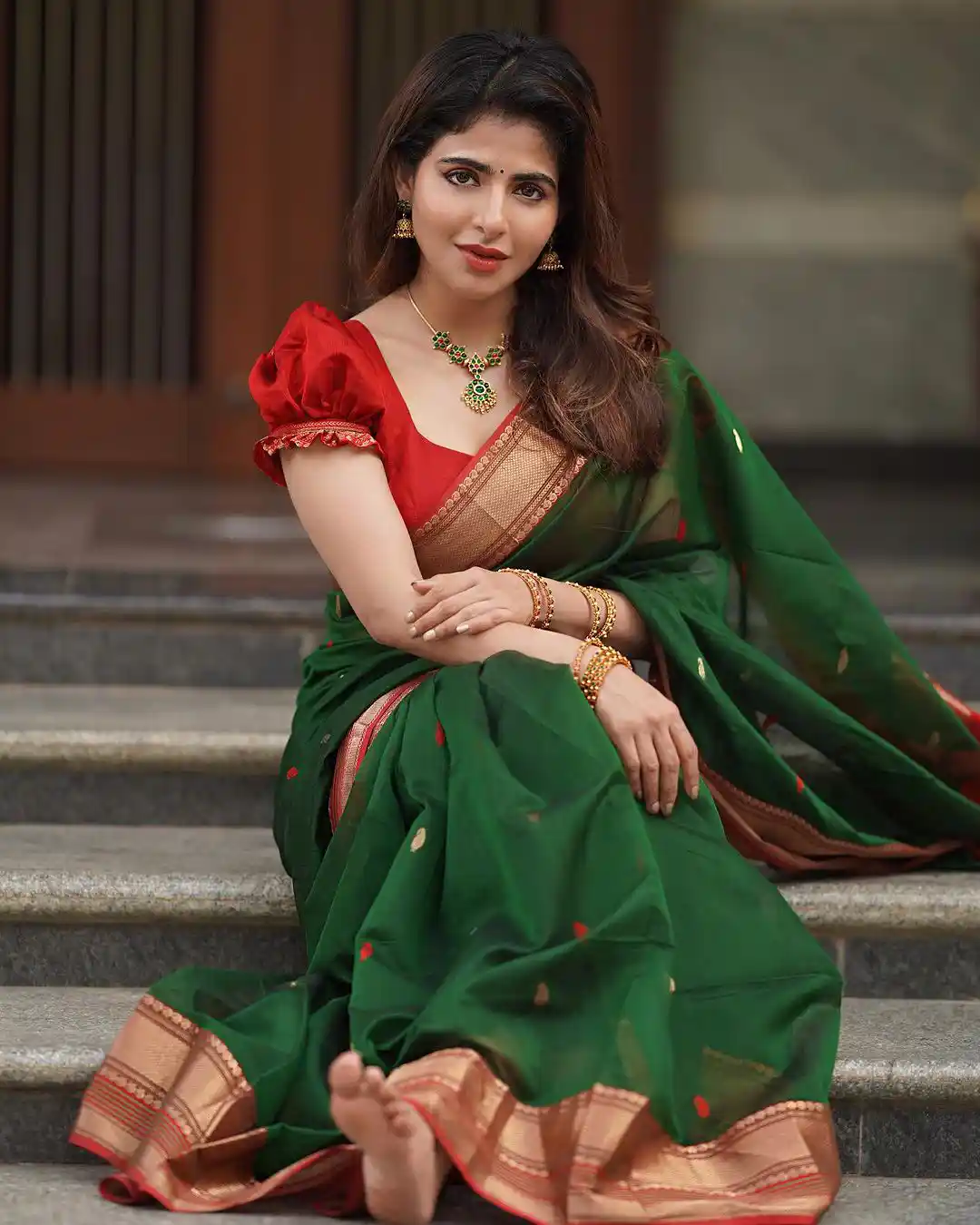 Iswarya Menon Diwali Special Photos in Saree