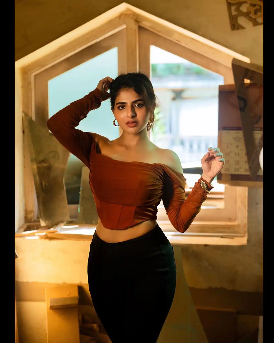 Iswarya Menon Sizzling Poses