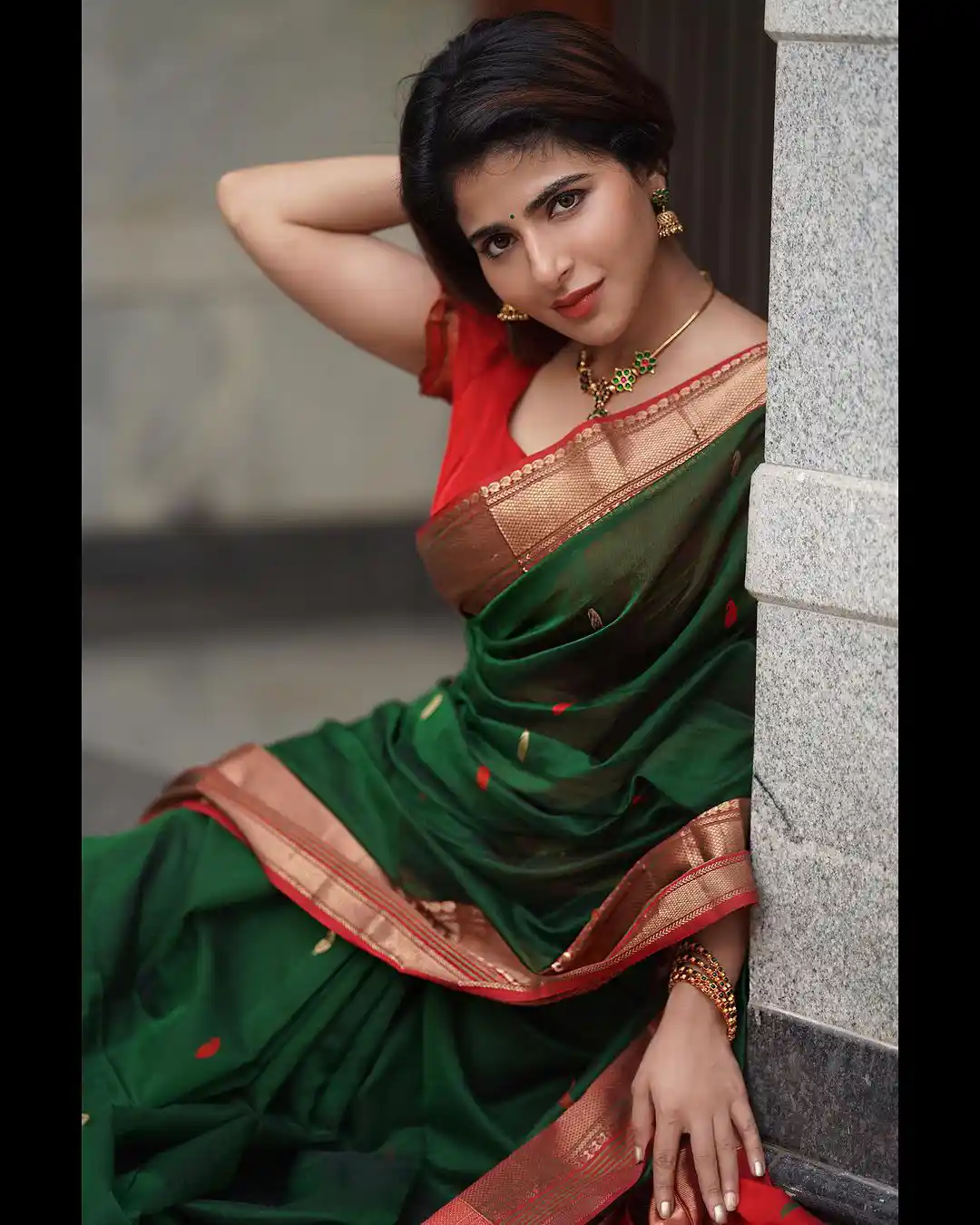 Iswarya Menon Diwali Special Photos in Saree