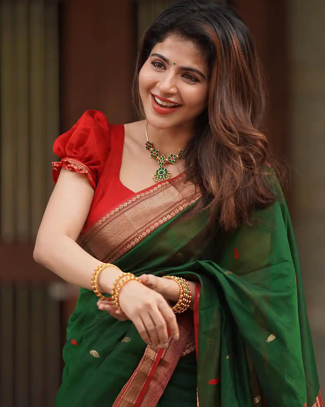 Iswarya Menon Diwali Special Photos in Saree