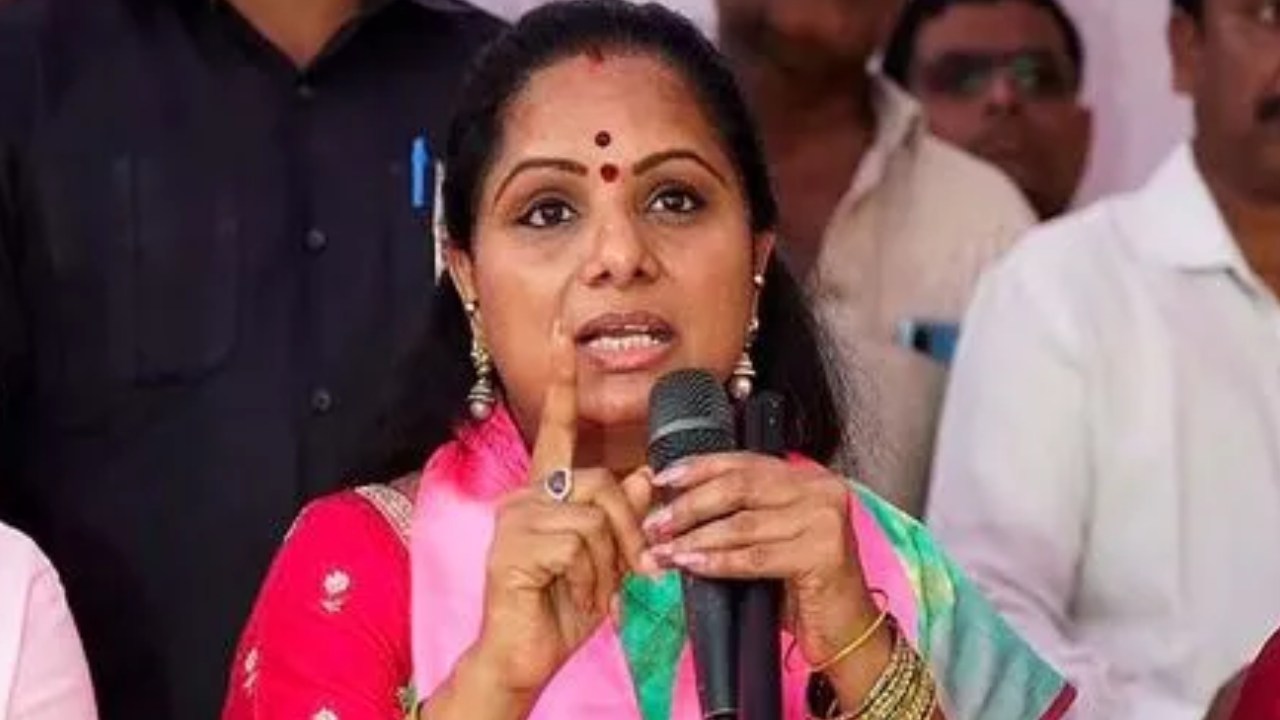 Kavitha : కాంగ్రెస్ 3 గంటల కరెంంట్ కావాలా? బీఆర్ఎస్ 24 గంటల కరెంట్ కావాలా? : కవిత Kavitha : కాంగ్రెస్ 3 గంటల కరెంంట్ కావాలా? బీఆర్ఎస్ 24 గంటల కరెంట్ కావాలా? : కవిత