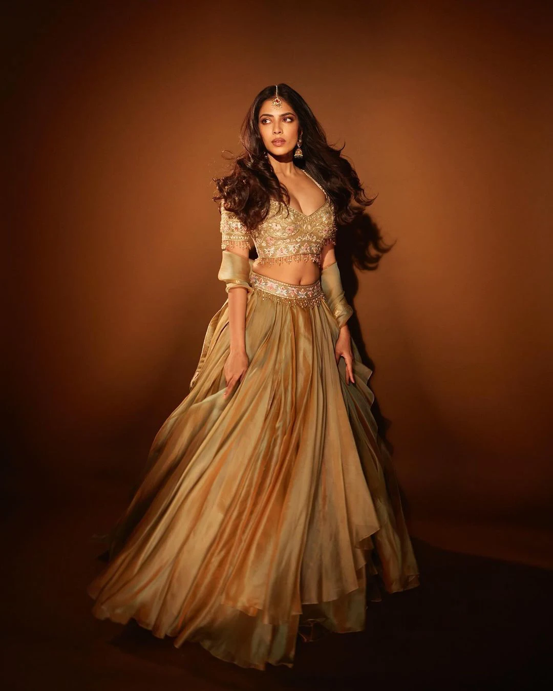 Malayala Actress Malavika Mohanan shines in gagra choli photos