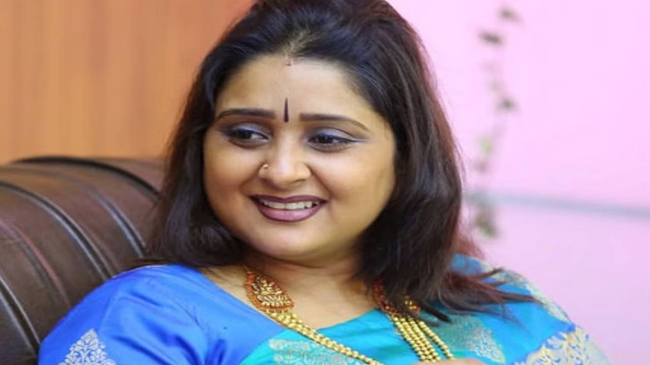 Malavika Avinash : ఆధార్ వివరాలు ఎవరికీ ఇవ్వకండి.. తనకు జరిగిన మోసాన్ని వివరించిన నటి Malavika Avinash : ఆధార్ వివరాలు ఎవరికీ ఇవ్వకండి.. తనకు జరిగిన మోసాన్ని వివరించిన నటి