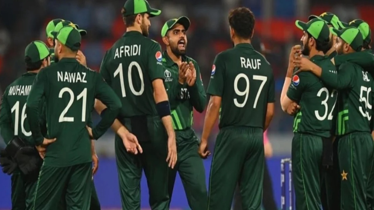 ODI World Cup 2023 : ప్రపంచకప్లో దారుణ ప్రదర్శన.. పాకిస్థాన్ సంచలన నిర్ణయం..? ODI World Cup 2023 : ప్రపంచకప్లో దారుణ ప్రదర్శన.. పాకిస్థాన్ సంచలన నిర్ణయం..?