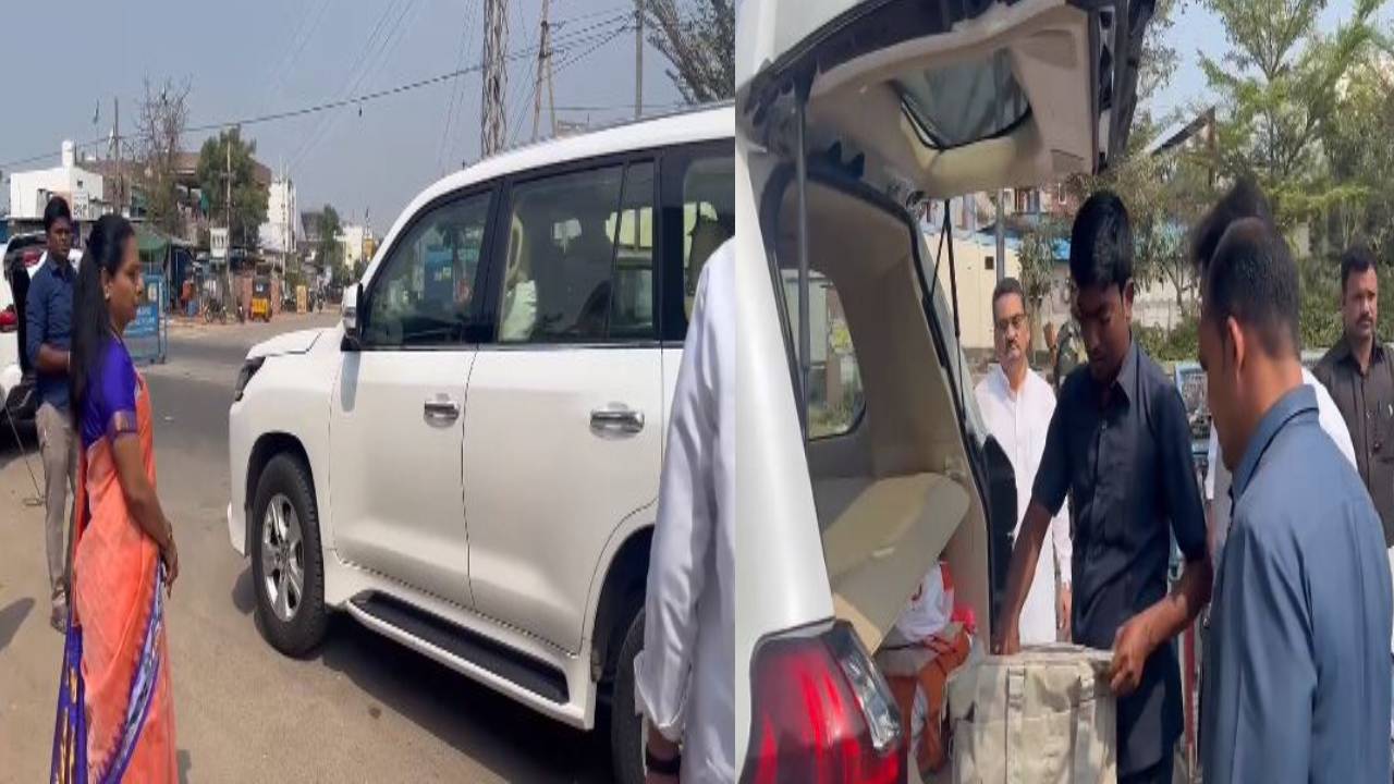 MLC Kavitha : ఎమ్మెల్సీ కవిత కారుని తనిఖీ చేసిన ఎన్నికల కమిషన్ అధికారులు MLC Kavitha : ఎమ్మెల్సీ కవిత కారుని తనిఖీ చేసిన ఎన్నికల కమిషన్ అధికారులు
