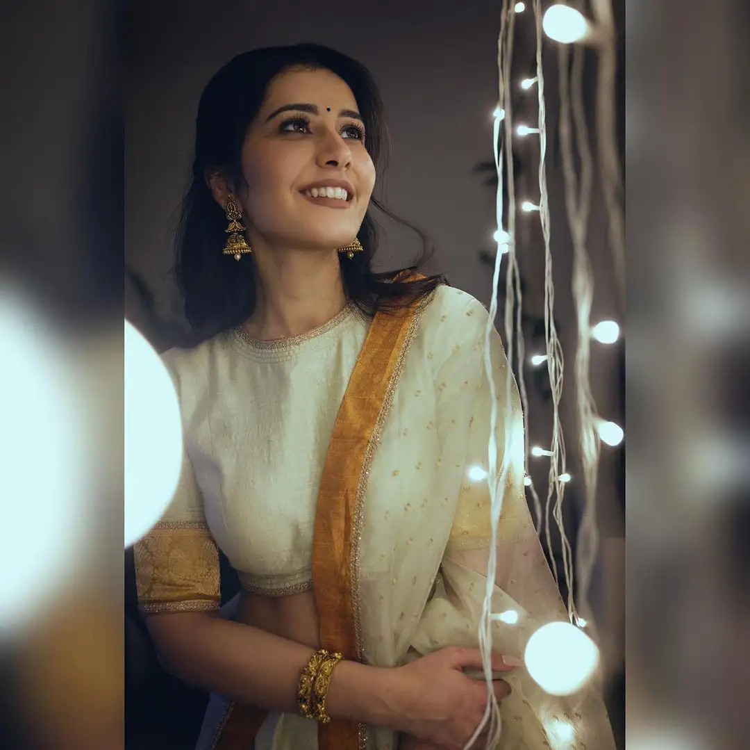 Raashii Khanna Diwali Special Photos with Lighting