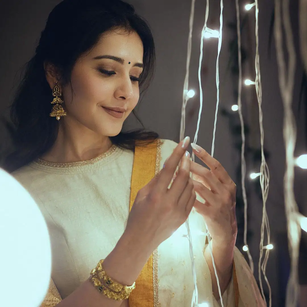 Raashii Khanna Diwali Special Photos with Lighting