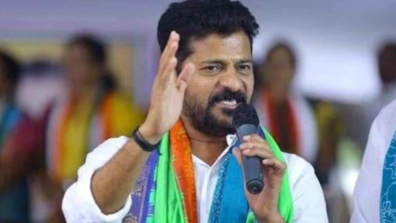 Revanth Reddy : ఎంత రాత్రి అయినా ఇవాళే వెల్లడించాలి- ఈసీకి రేవంత్ రెడ్డి డిమాండ్ Revanth Reddy : ఎంత రాత్రి అయినా ఇవాళే వెల్లడించాలి- ఈసీకి రేవంత్ రెడ్డి డిమాండ్