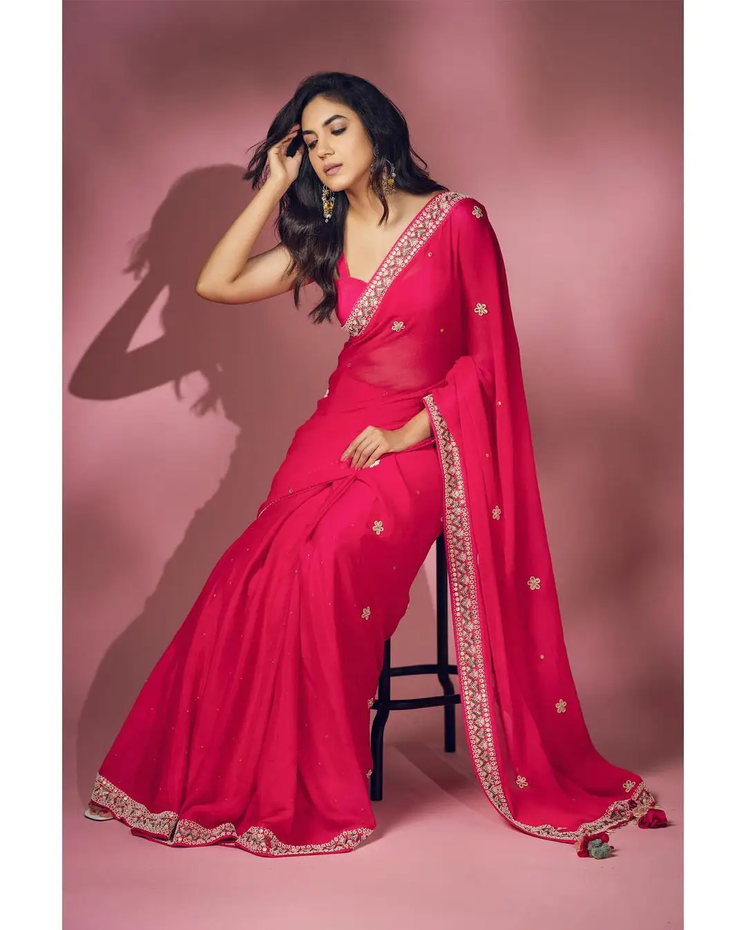 Ritu Varma Stunning Looks in Saree