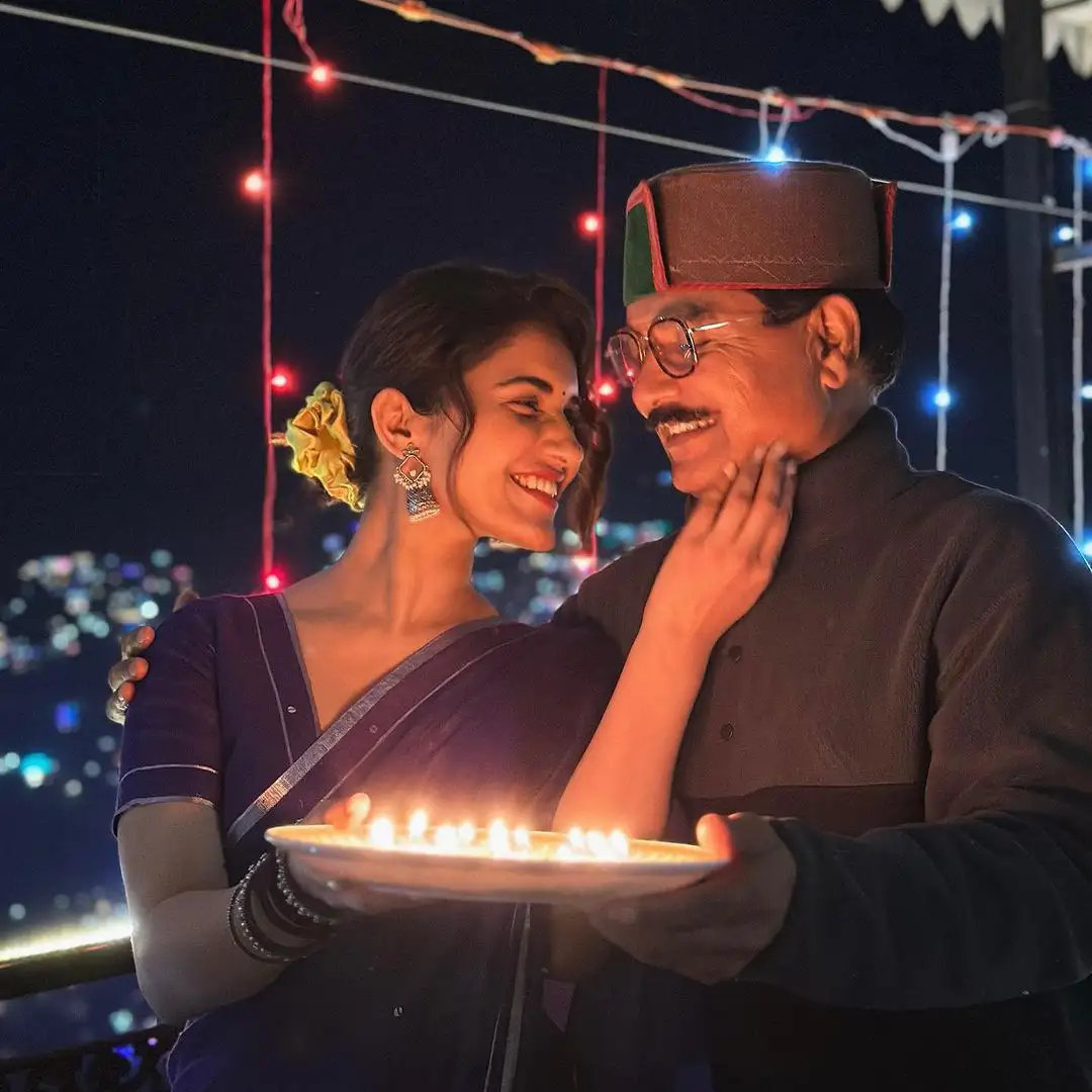 Ruhani Sharma Diwali Celebrations with Family