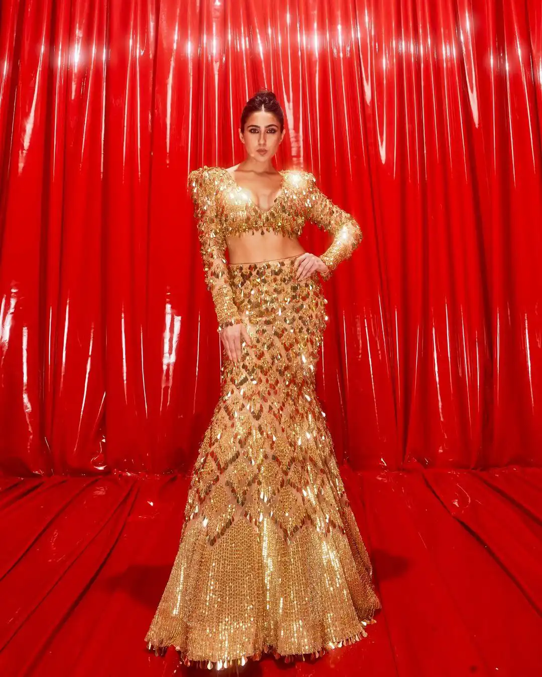 Sara Ali Khan Glitter with Glamour Photos