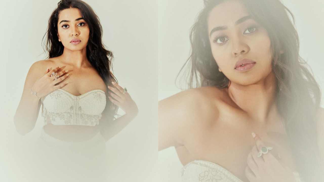 Shivathmika Rajashekar : శివాత్మిక హాట్ క్లోజప్ ఫొటోస్..