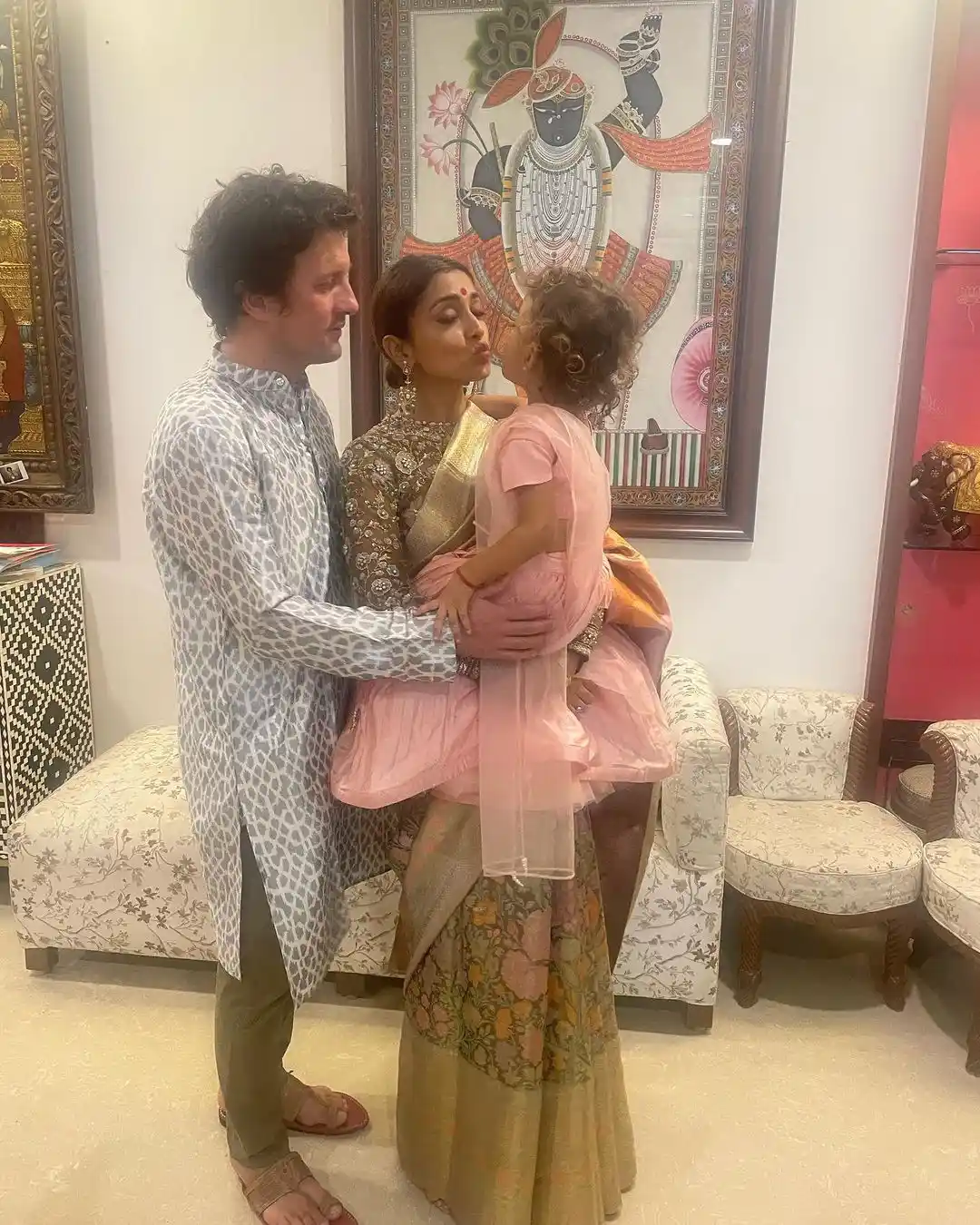 Shriya Saran Diwali Celebrations with Family