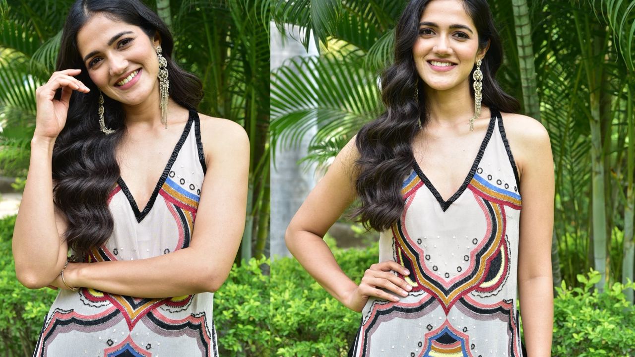 Simran Choudhary : మోడరన్ డ్రెస్‌లో స్టైలిష్ లుక్స్‌తో సిమ్రాన్ చౌదరి..