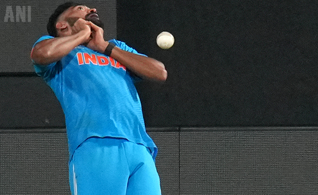 Siraj drops the catch