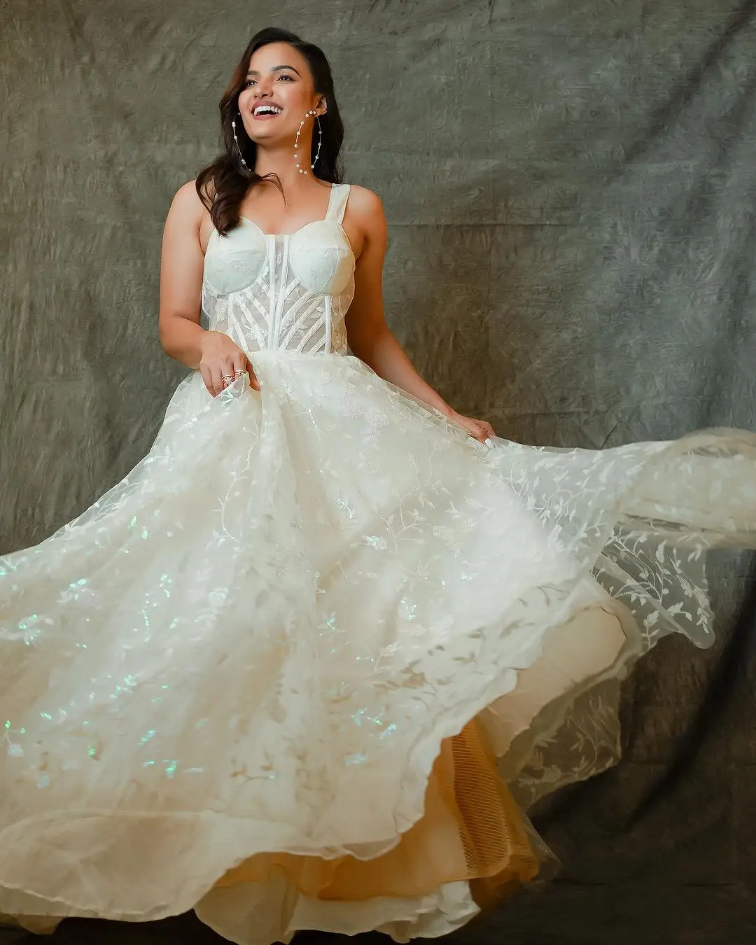 Siri Hanumanthu Angel Looks in White Dress for Jabardasth Hosting 