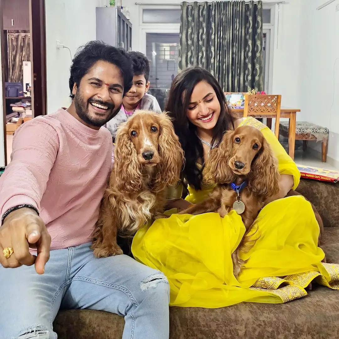 Siri Hanumanthu Diwali Celebrations with Family