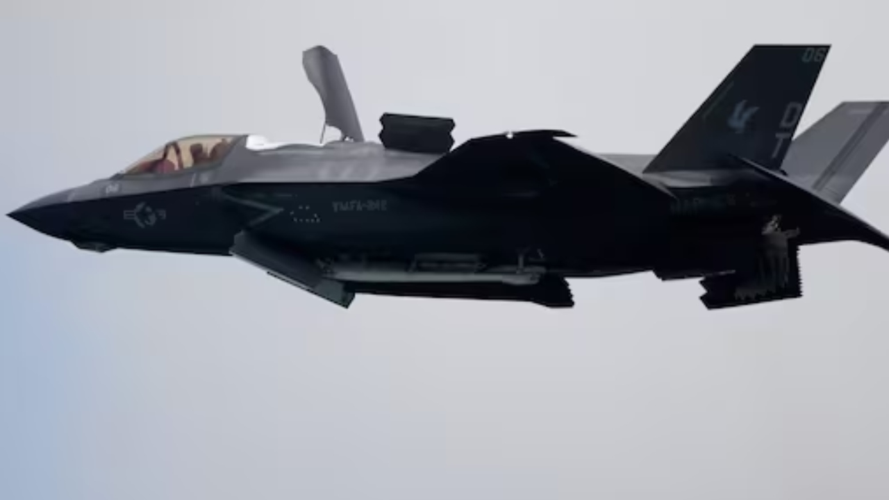 US Military Plane : కుప్పకూలిన యూఎస్ సైనిక విమానం US Military Plane : కుప్పకూలిన యూఎస్ సైనిక విమానం