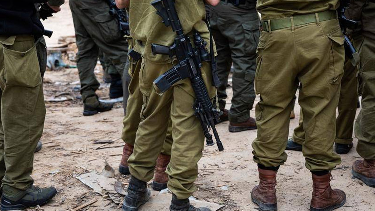 Israel Hamas Conflict: ఇజ్రాయెల్-హమాస్ మధ్య అతిపెద్ద డీల్.. రేపే ఆగిపోనున్న యుద్ధం Israel Hamas Conflict: ఇజ్రాయెల్-హమాస్ మధ్య అతిపెద్ద డీల్.. రేపే ఆగిపోనున్న యుద్ధం