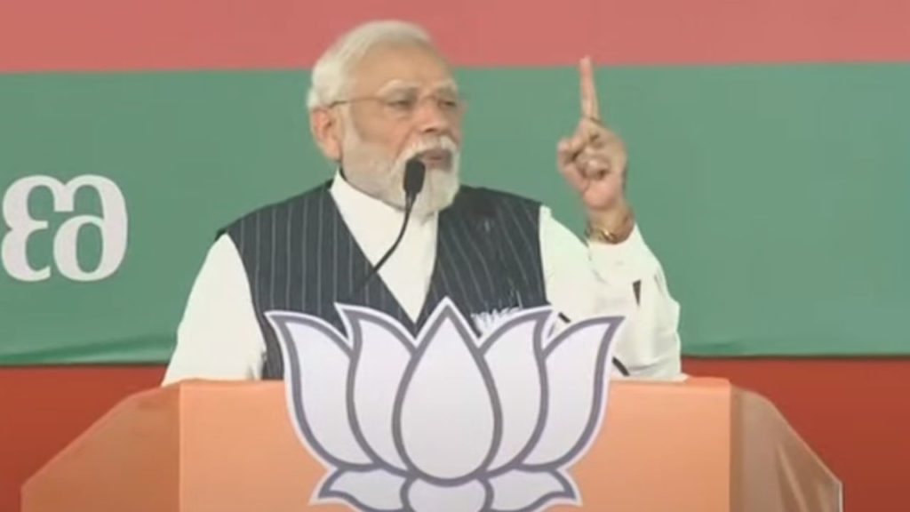 pm modi slams kcr at kamareddy public rally over telangana polls