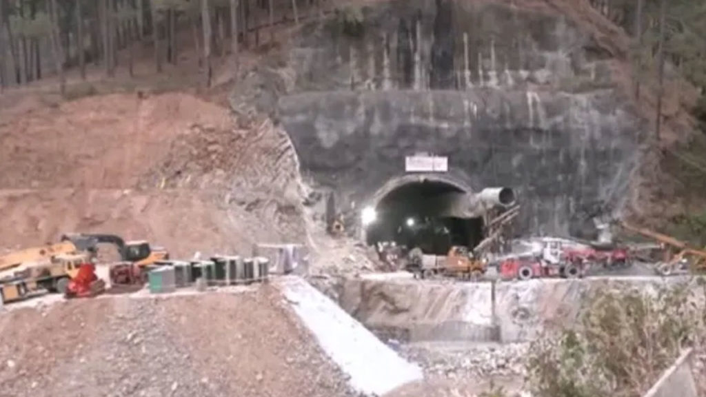 Rat Hole Mining means manual drilling may be the only way the workers can be rescued safely in uttarkashi tunnel rescue