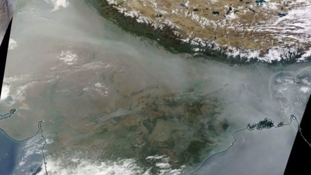 NASA satellite images reveal expanding toxic smoke over northern India
