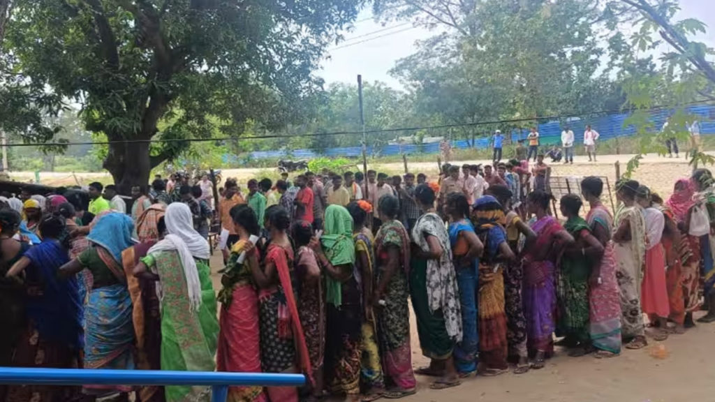 voters smacks naxals fort to win democracy in chhattisgarh