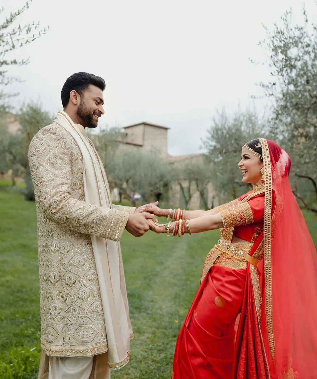 Varun Tej Lavanya Tripathi marriage photos with mega heroes