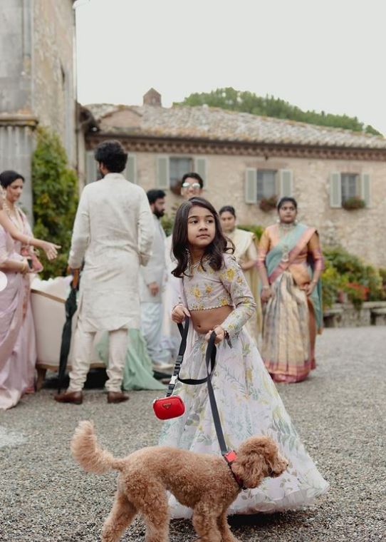 Allu Sneha Reddy shares Cute Family Photos from Varun Lavanya Marriage 