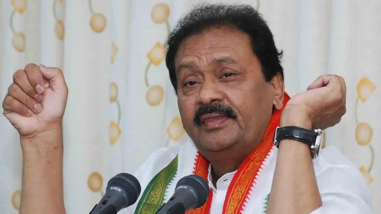 Telangana Assembly Eelctions 2023: బీఆర్ఎస్ పార్టీపై షబ్బీర్ అలీ హాట్ కామెంట్స్ Telangana Assembly Eelctions 2023: బీఆర్ఎస్ పార్టీపై షబ్బీర్ అలీ హాట్ కామెంట్స్