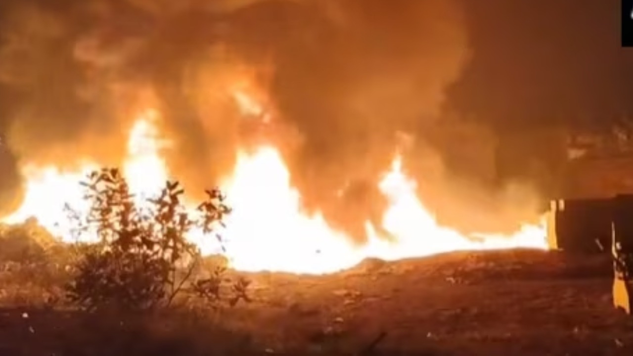 Fire Broke Out : ఒడిశాలో రెండు చోట్ల భారీ అగ్ని ప్రమాదం Fire Broke Out : ఒడిశాలో రెండు చోట్ల భారీ అగ్ని ప్రమాదం