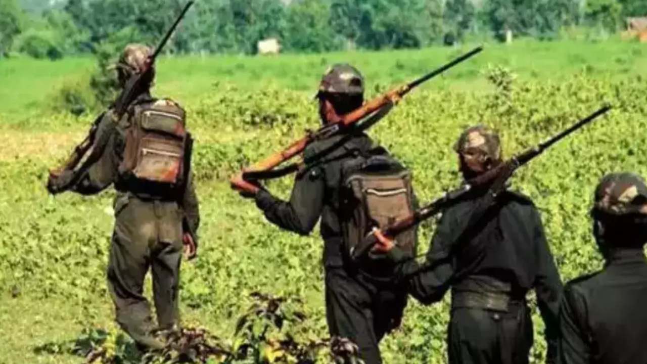 Maoists : 25మంది భద్రాద్రి కొత్తగూడెం జిల్లా వ్యాపారులను కిడ్నాప్ చేసిన మావోయిస్టులు Maoists : 25మంది భద్రాద్రి కొత్తగూడెం జిల్లా వ్యాపారులను కిడ్నాప్ చేసిన మావోయిస్టులు