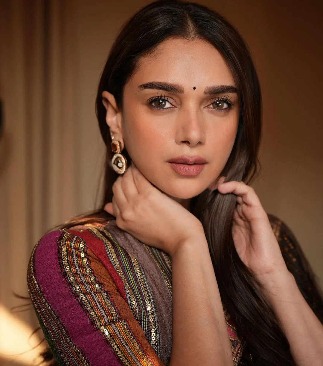 Aditi Rao Hydari shares her latest photos in instagram