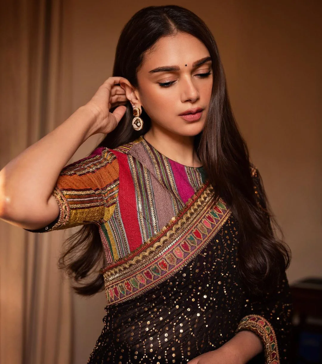 Aditi Rao Hydari shares her latest photos in instagram