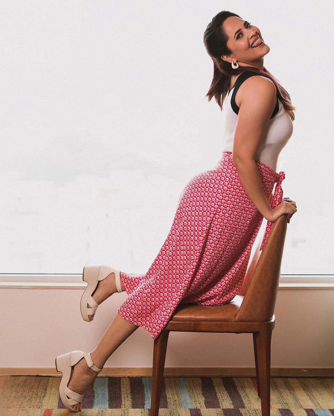 Anasuya Bharadwaj shares her latest photoshoot