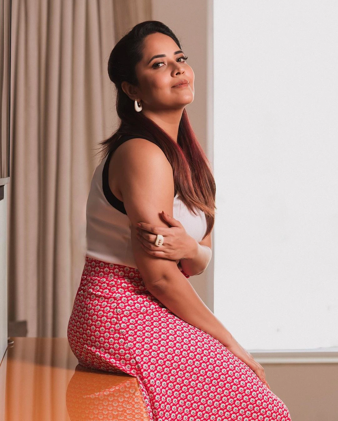 Anasuya Bharadwaj shares her latest photoshoot