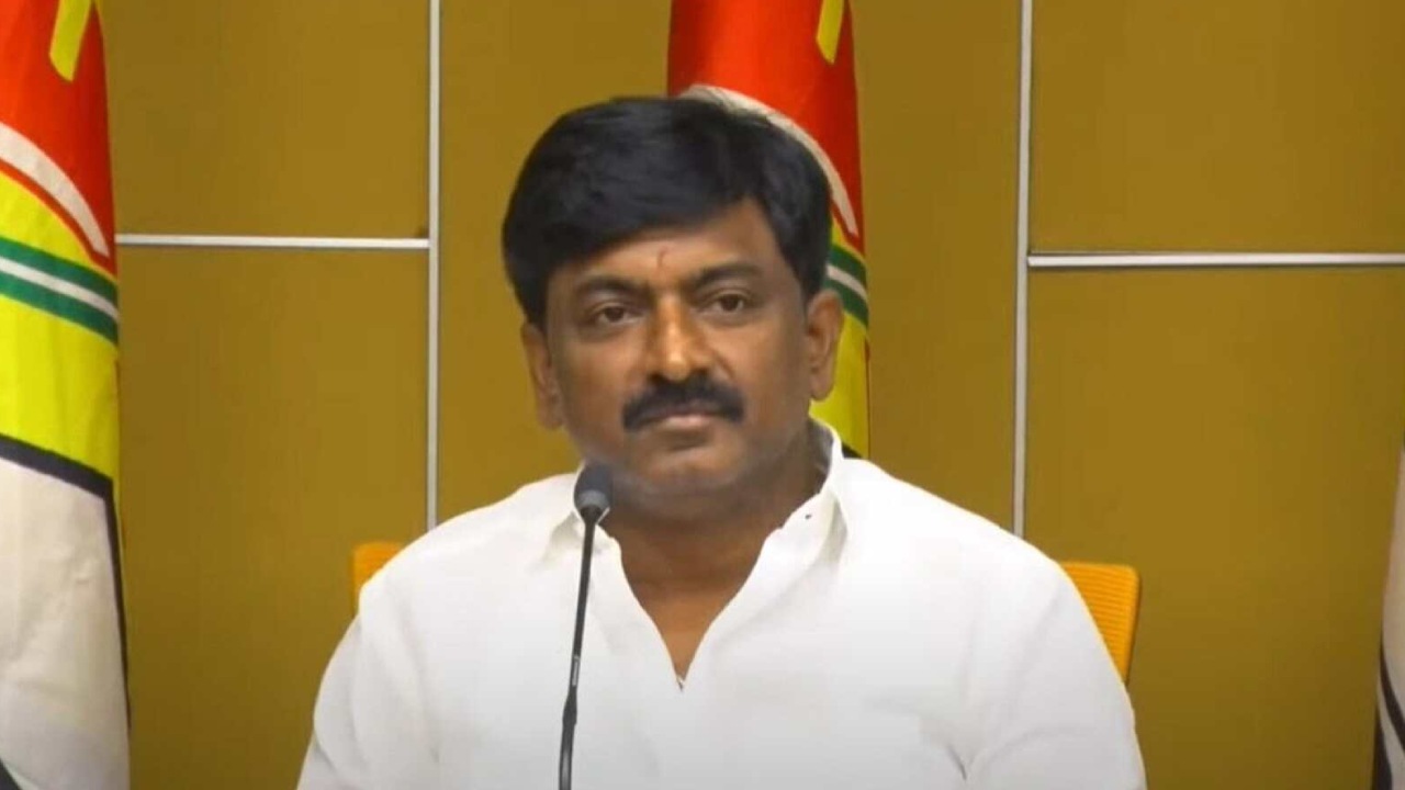 B.Tech Ravi : టీడీపీలోకి కడప జిల్లా వైసీపీ ఎమ్మెల్యేలు : బీటెక్ రవి B.Tech Ravi : టీడీపీలోకి కడప జిల్లా వైసీపీ ఎమ్మెల్యేలు : బీటెక్ రవి
