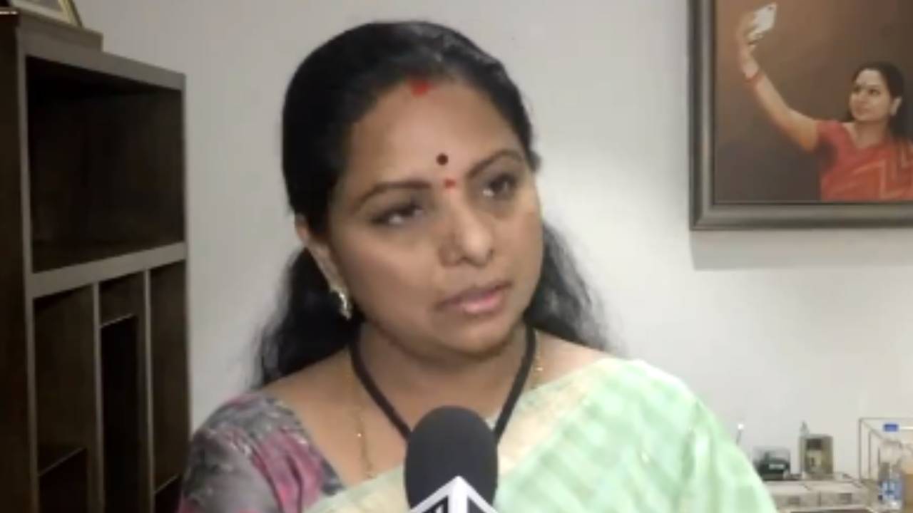 MLC Kavitha : హిందూ వ్యతిరేక ధోరణి కాంగ్రెస్ డీఎన్ఏలోనే ఉంది : ఎమ్మెల్సీ కవిత MLC Kavitha : హిందూ వ్యతిరేక ధోరణి కాంగ్రెస్ డీఎన్ఏలోనే ఉంది : ఎమ్మెల్సీ కవిత