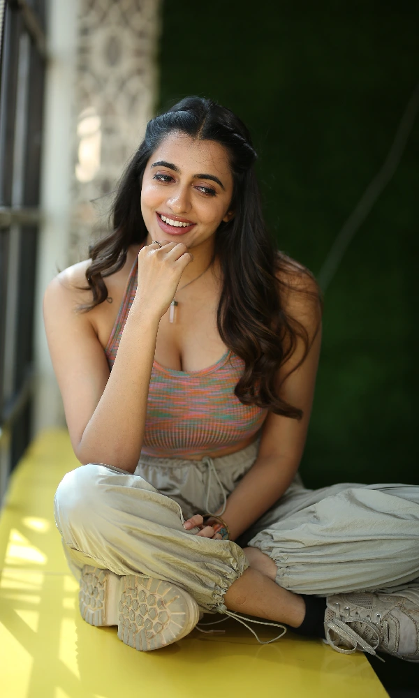 Bubblegum movie heroine Maanasa Choudhary latest photos