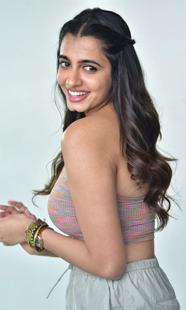 Bubblegum movie heroine Maanasa Choudhary latest photos