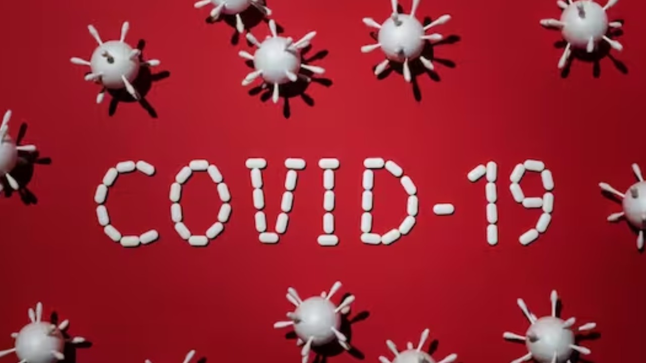 Covid-19 Cases : మళ్లీ విజృంభించిన కరోనా మహమ్మారి.. ప్రపంచవ్యాప్తంగా పెరుగుతున్న కోవిడ్ కేసులు Covid-19 Cases : మళ్లీ విజృంభించిన కరోనా మహమ్మారి.. ప్రపంచవ్యాప్తంగా పెరుగుతున్న కోవిడ్ కేసులు