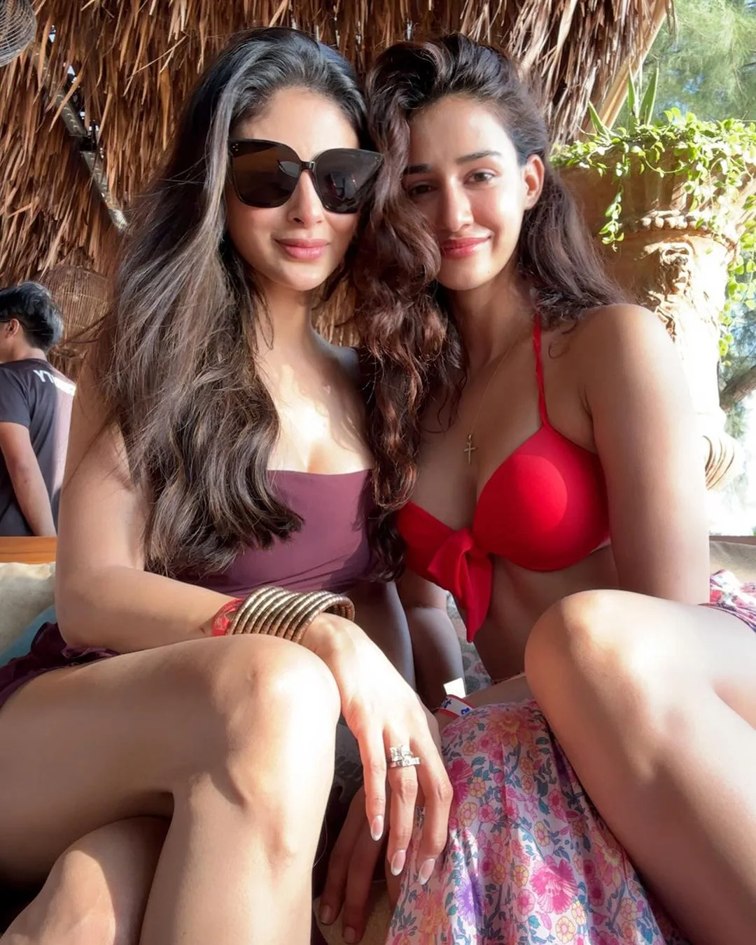 Disha Patani Mouni Roy enjoying in Thailand vacation photos