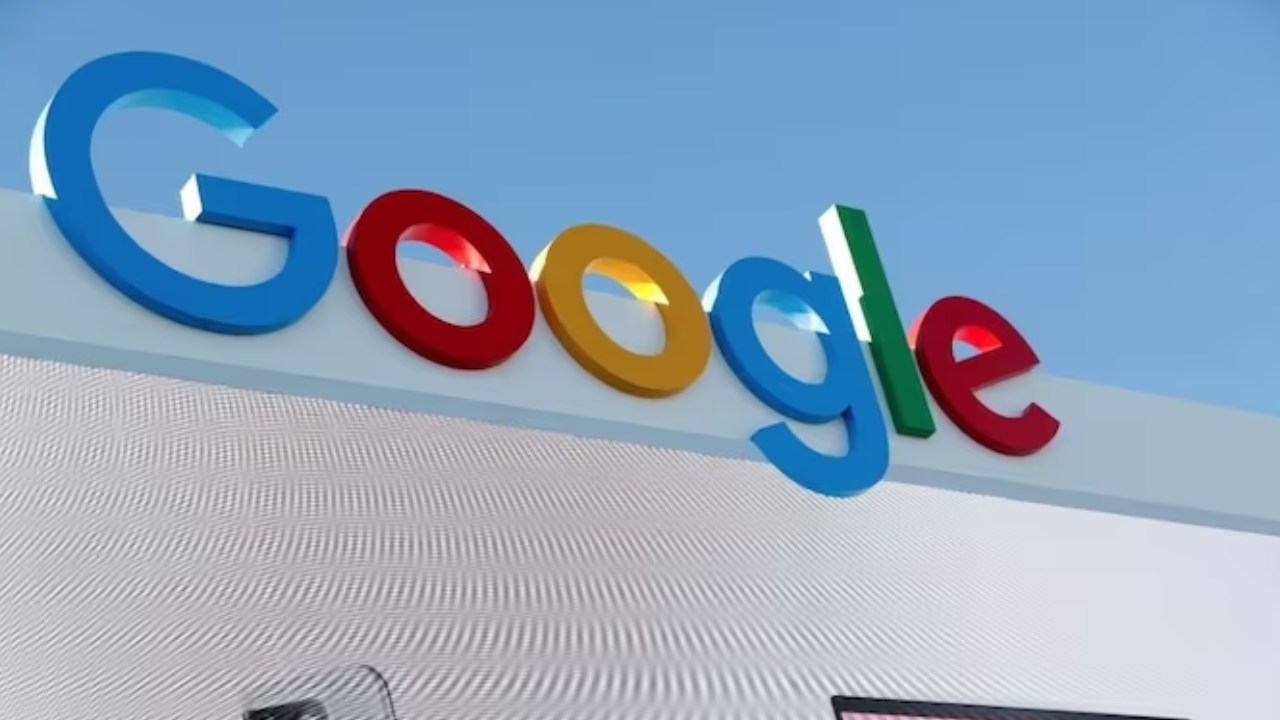 Google Banned Apps : గూగుల్ ప్లే స్టోర్ నుంచి 17యాప్లు ఔట్! అసలు కారణం ఏమిటంటే? Google Banned Apps : గూగుల్ ప్లే స్టోర్ నుంచి 17యాప్లు ఔట్! అసలు కారణం ఏమిటంటే?