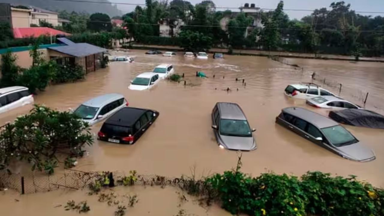 How to file vechicle insurance claim for cars and two-wheelers damaged by floods, Full Details in Telugu